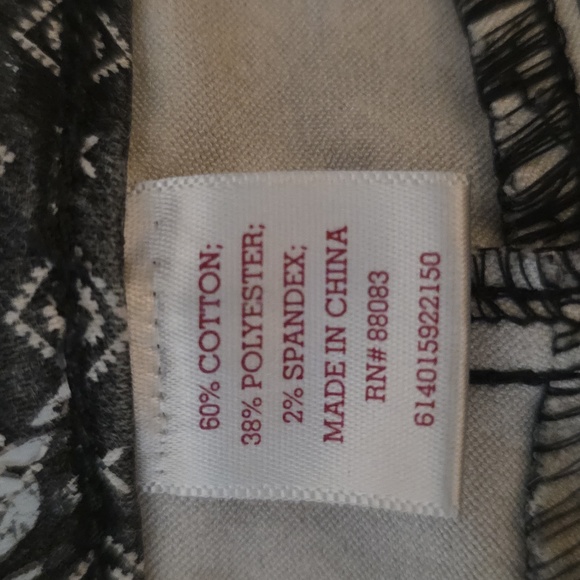 High Rise Stretch Patterned Jeans - Picture 3 of 3